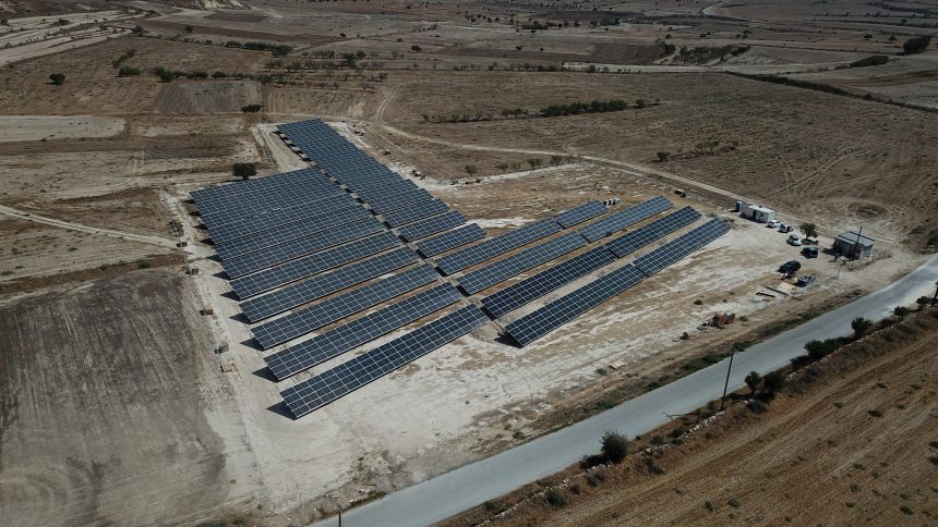 Φωτοβολταϊκό πάρκο δυναμικότητας 817kWp στον Δήμο Αθηένου στην Κύπρο