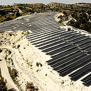 Revolutionizing Renewable Energy: Metaloumin’sElectrical Solar Tracker in Cyprus